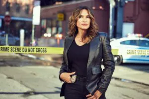 mariska hargitay Broadway v